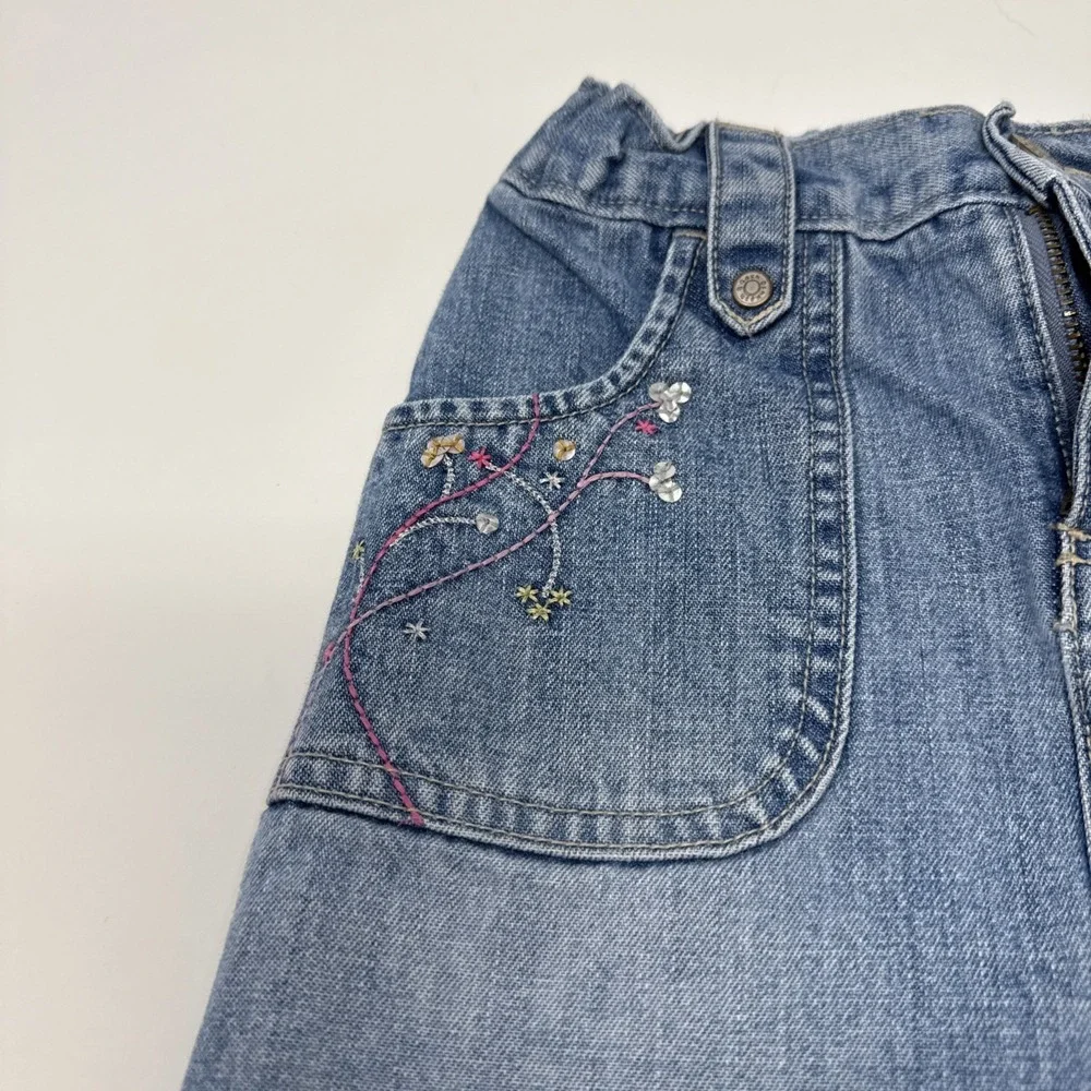 Oshkosh B'Gosh Girls Size 6 Denim Skirt Embroidered‎ Flowers Heart Vtg
